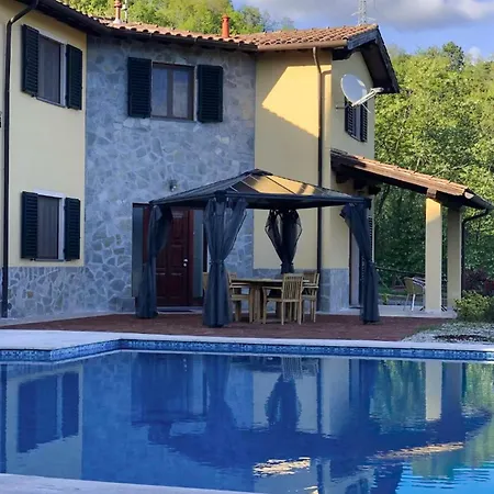 Casa Duetto - With Infinity Pool & View Over Lima Valley باني دي لوكا