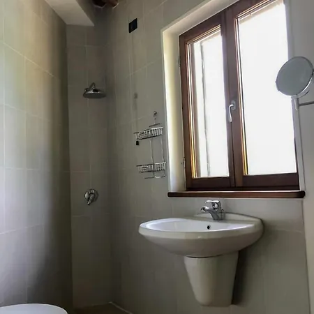 Casa Duetto - With Infinity Pool & View Over Lima Valley فيلة باني دي لوكا