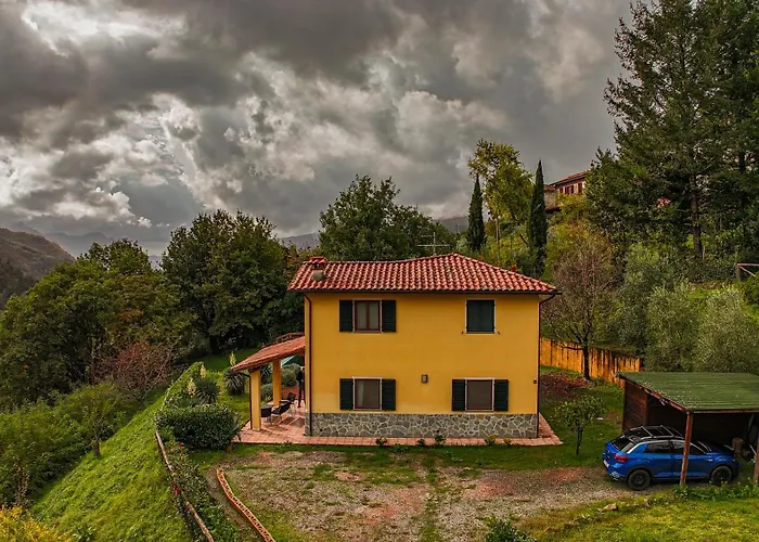 Casa Duetto - With Infinity Pool & View Over Lima Valley * Bagni di Lucca